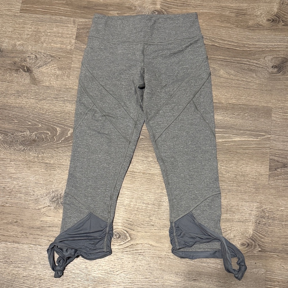 Lululemon Capri workout pants